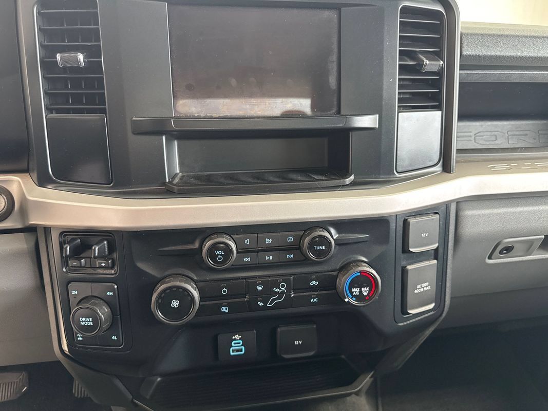 Used 2023 Ford F250 XL w/ STX Appearance Package AWD/4WD image 22