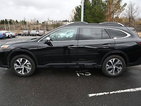 Used 2022 Subaru Outback Touring image 2