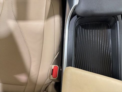 Certified 2022 Acura TLX w/ Technology Package image 41