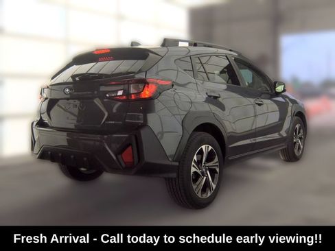 Used 2025 Subaru Crosstrek 2.5i Premium AWD/4WD image 3