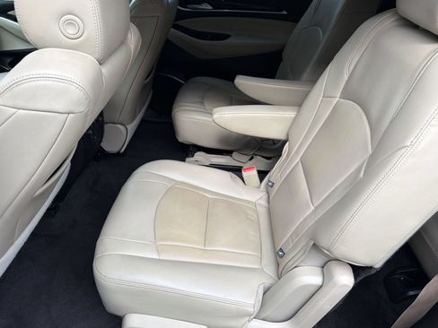 Used 2020 Buick Enclave Essence FWD image 22