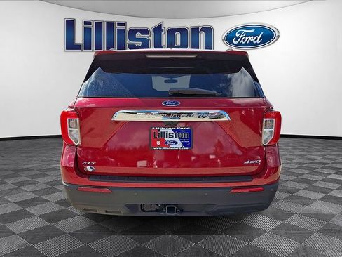 Used 2024 Ford Explorer XLT w/ Class IV Trailer Tow Package AWD/4WD image 5