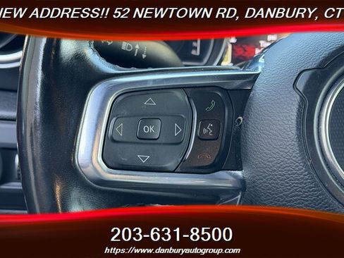 Used 2021 Jeep Wrangler Unlimited Sahara AWD/4WD image 19