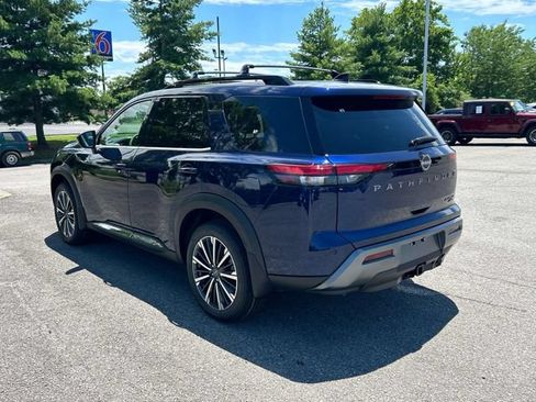 New 2026 Nissan Pathfinder Platinum w/ Cargo Package AWD/4WD image 5