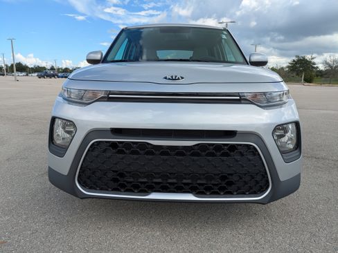 Used 2021 Kia Soul LX FWD image 9