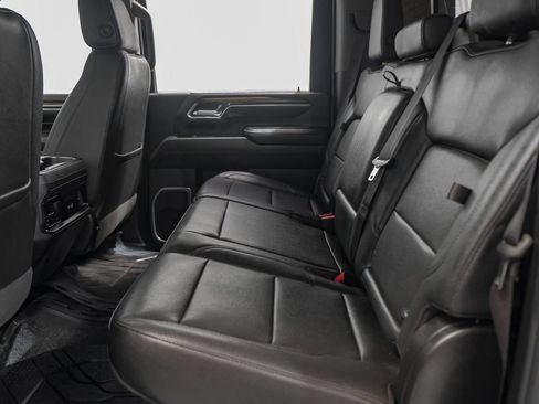 Used 2024 Chevrolet Silverado 3500 LT w/ Safety Package AWD/4WD image 39