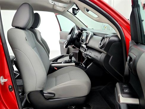 Used 2023 Toyota Tacoma SR5 image 17