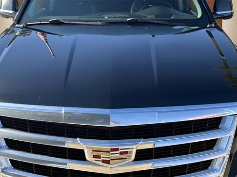 Used 2020 Cadillac Escalade Luxury image 56