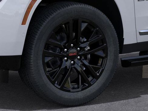New 2026 GMC Yukon Denali image 9