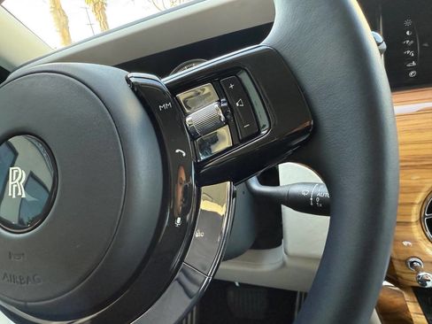 Used 2018 Rolls-Royce Phantom Sedan image 41
