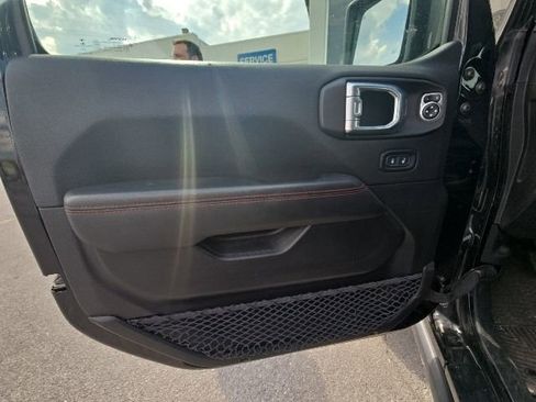 Used 2021 Jeep Wrangler Unlimited Rubicon AWD/4WD image 10