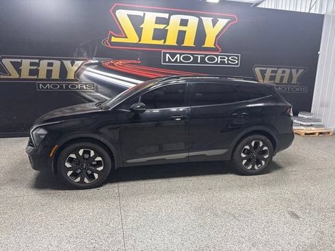Used 2023 Kia Sportage X-Line w/ X-Line Premium Package AWD/4WD image 2