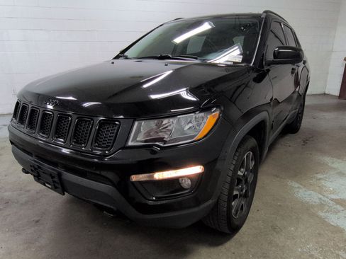 Used 2019 Jeep Compass Sport image 10