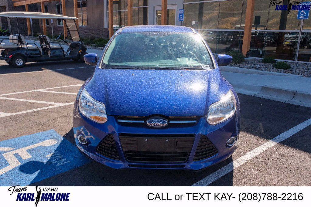 Used 2012 Ford Focus SE FWD image 2