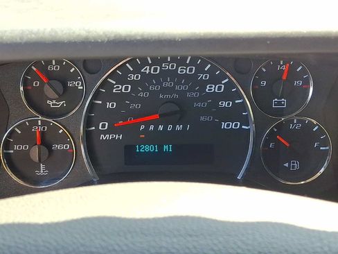 Used 2025 Chevrolet Express 2500 w/ Driver Convenience Package RWD image 19