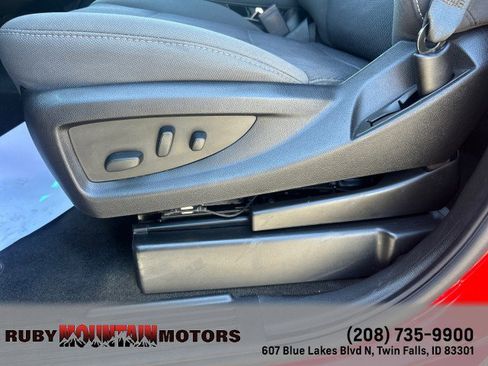 Used 2018 Chevrolet Silverado 1500 LT w/ All Star Edition image 22