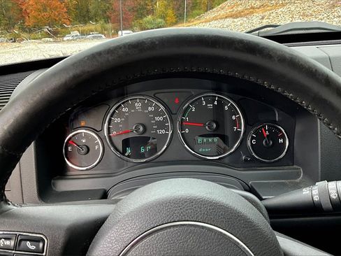 Used 2012 Jeep Liberty Sport w/ Popular Equipment Group image 17