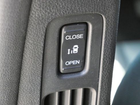 Used 2025 Honda Odyssey Sport-L image 28