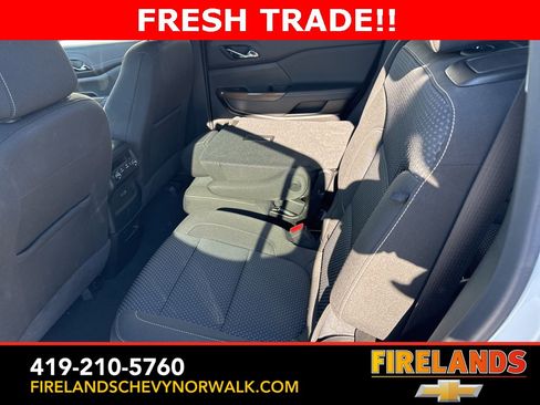 Used 2023 GMC Acadia SLE w/ Driver Convenience Package image 24
