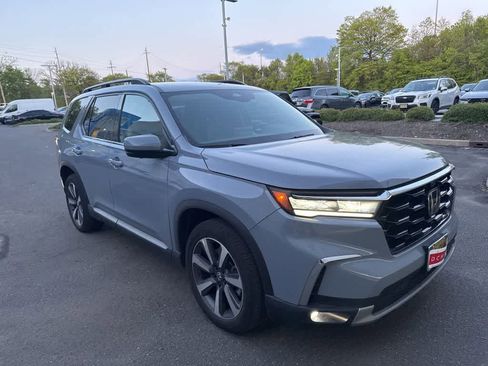 Used 2023 Honda Pilot Elite image 7