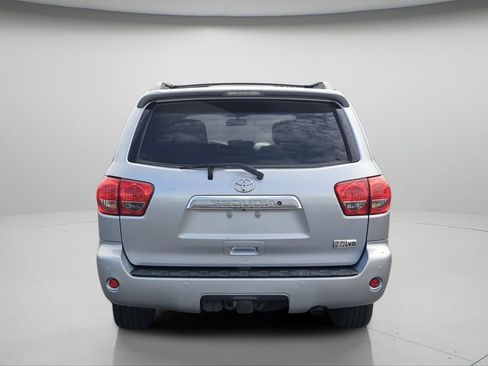 Used 2014 Toyota Sequoia Platinum RWD image 24