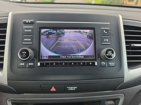 Used 2019 Honda Ridgeline Sport image 18