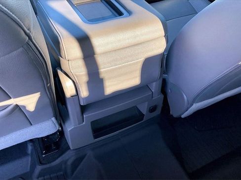 Used 2018 GMC Sierra 1500 SLT w/ SLT Premium Package image 34