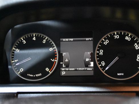 Used 2010 Land Rover LR4 HSE image 32