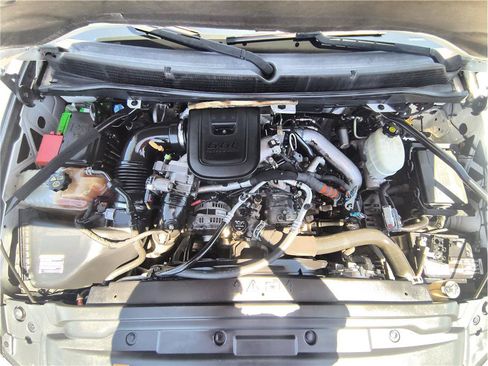 Used 2015 GMC Sierra 2500 SLT w/ Duramax Plus Package AWD/4WD image 21
