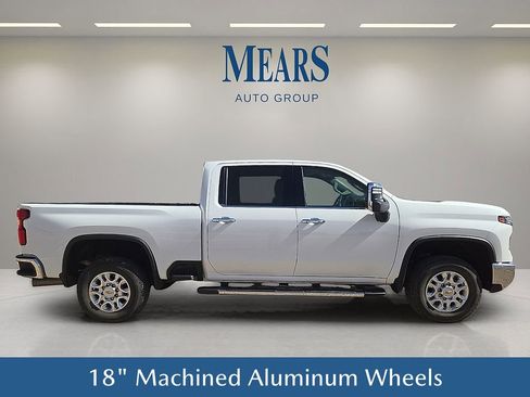 Used 2024 Chevrolet Silverado 2500 LTZ image 7