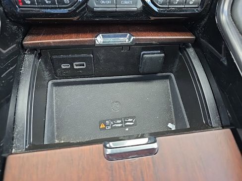 Used 2024 GMC Yukon XL Denali Ultimate image 32