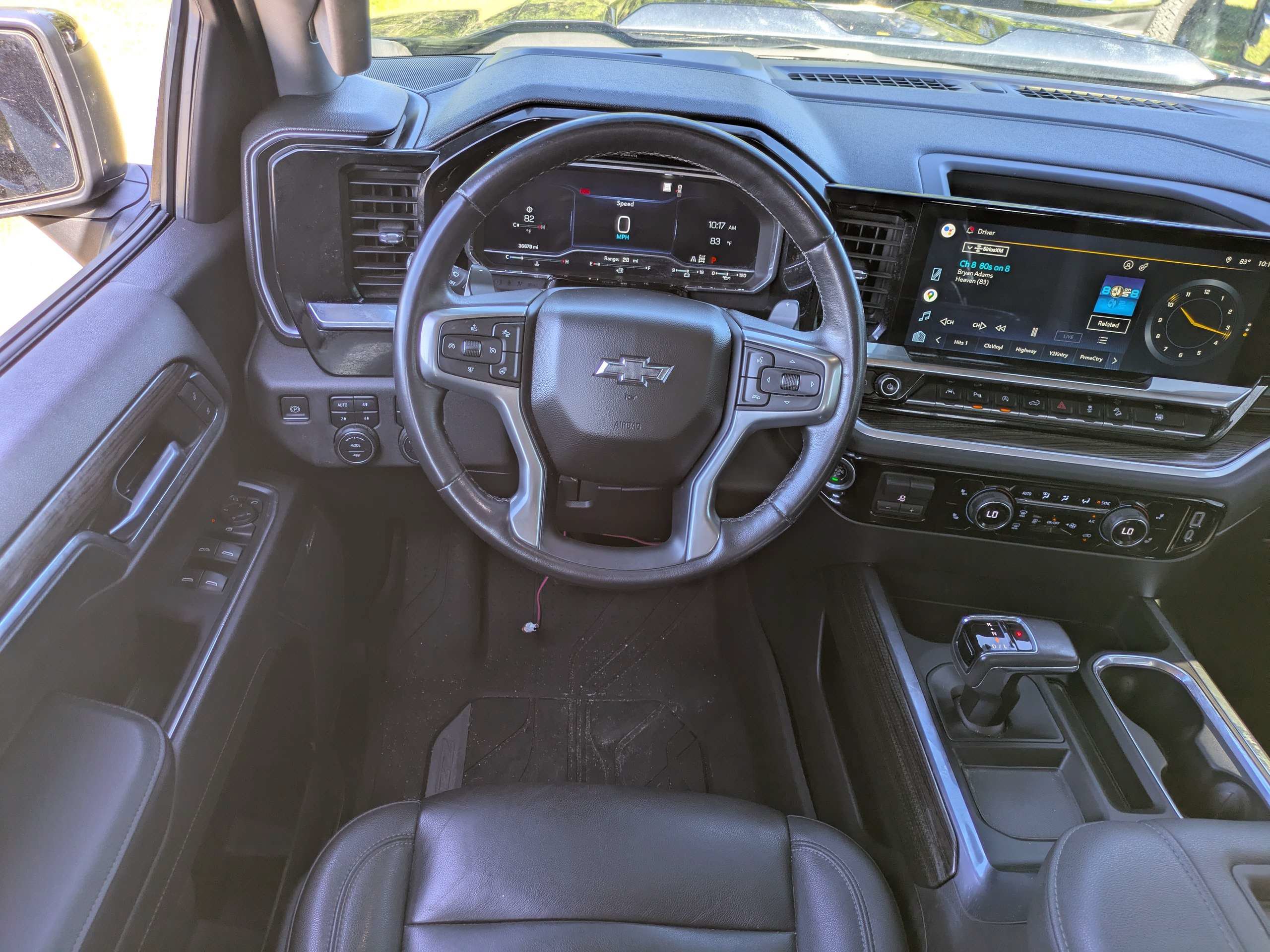 Used 2022 Chevrolet Silverado 1500 LT Trail Boss w/ LT Trail Boss Premium Package AWD/4WD image 16