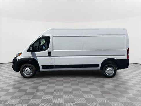 Used 2026 RAM ProMaster 2500 w/ Convenience Group FWD image 4