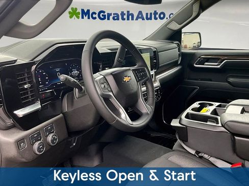 Used 2025 Chevrolet Silverado 1500 LT AWD/4WD image 21