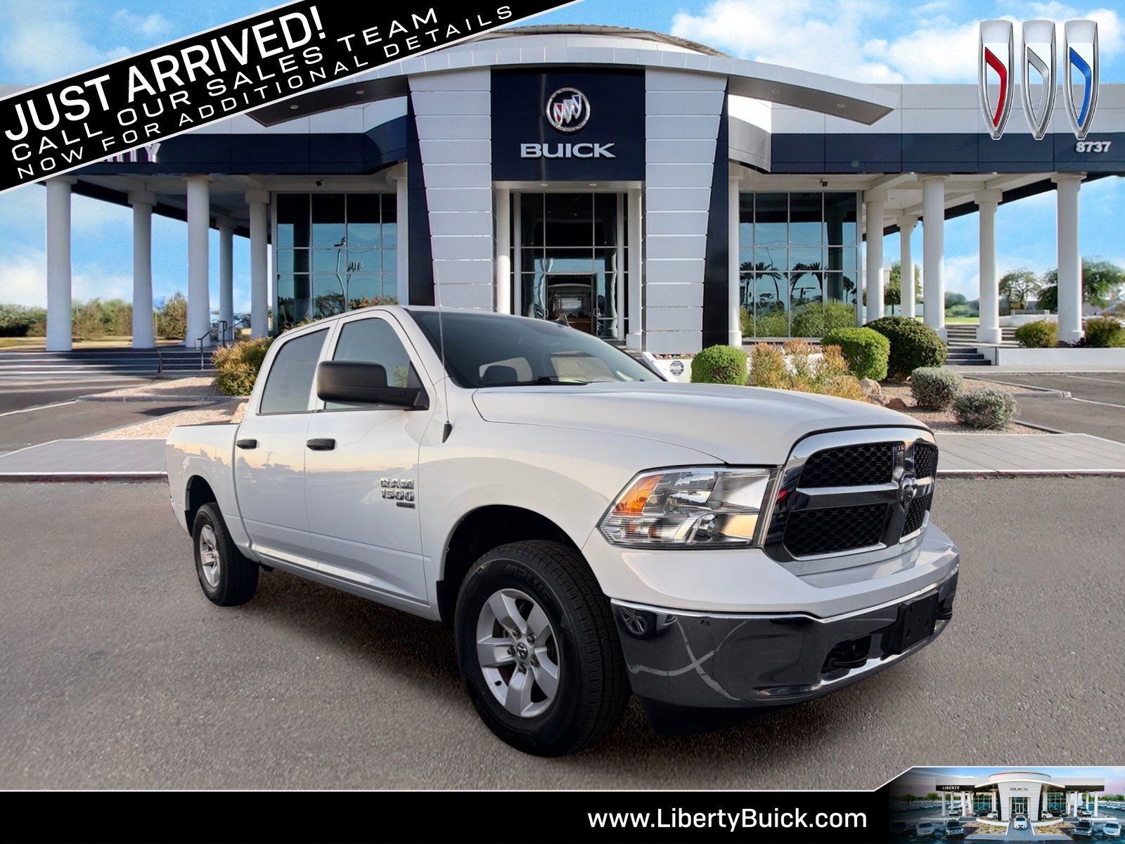 Used 2022 RAM 1500 Classic SLT w/ Electronics Group AWD/4WD image 1