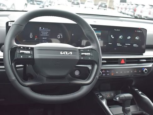 New 2026 Kia Sorento S w/ S Panoramic Sunroof Package FWD image 19