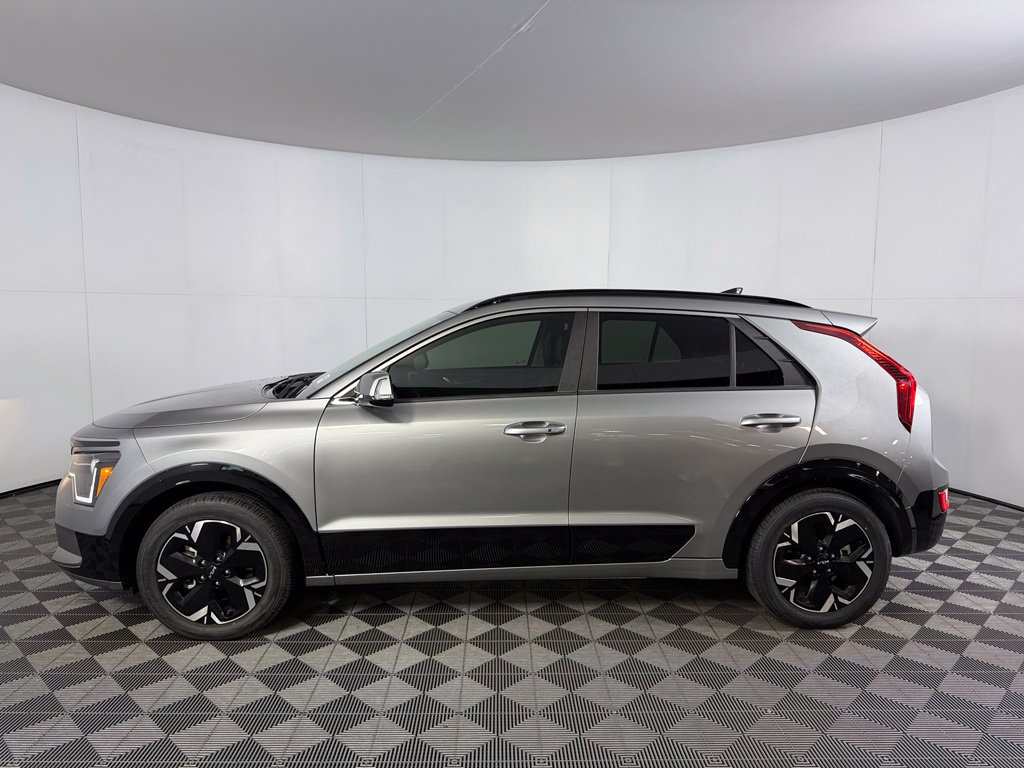 Used 2024 Kia Niro Wind FWD image 10