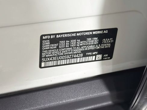 Certified 2025 BMW X5 xDrive50e w/ Parking Assistance Package AWD/4WD image 33