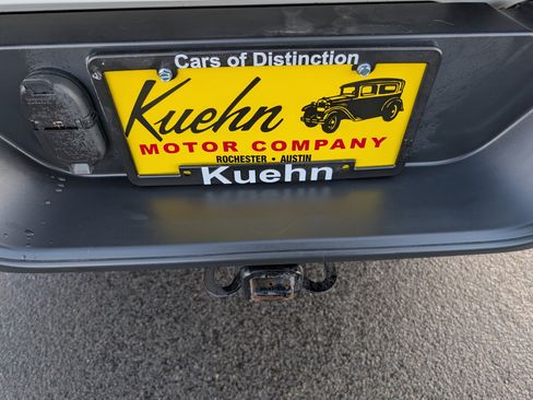 Used 2020 Jeep Gladiator Sport w/ Quick Order Package 24S image 9