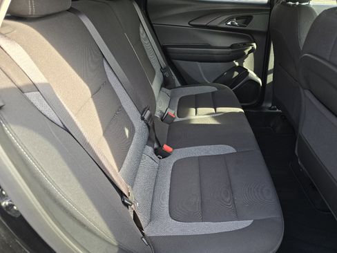 Used 2025 Chevrolet TrailBlazer LT image 24