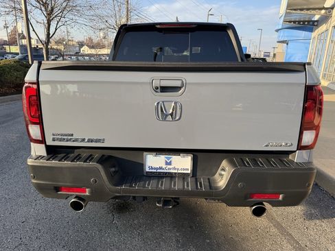 Used 2022 Honda Ridgeline Black Edition image 13