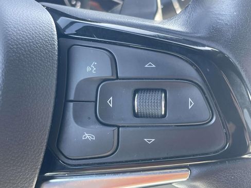 Used 2024 Buick Enclave Premium image 20