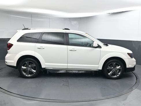 Used 2015 Dodge Journey Crossroad w/ Flexible Seating Group image 9