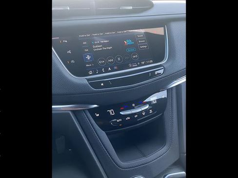 Certified 2025 Cadillac XT5 Premium Luxury w/ Technology Package AWD/4WD image 14