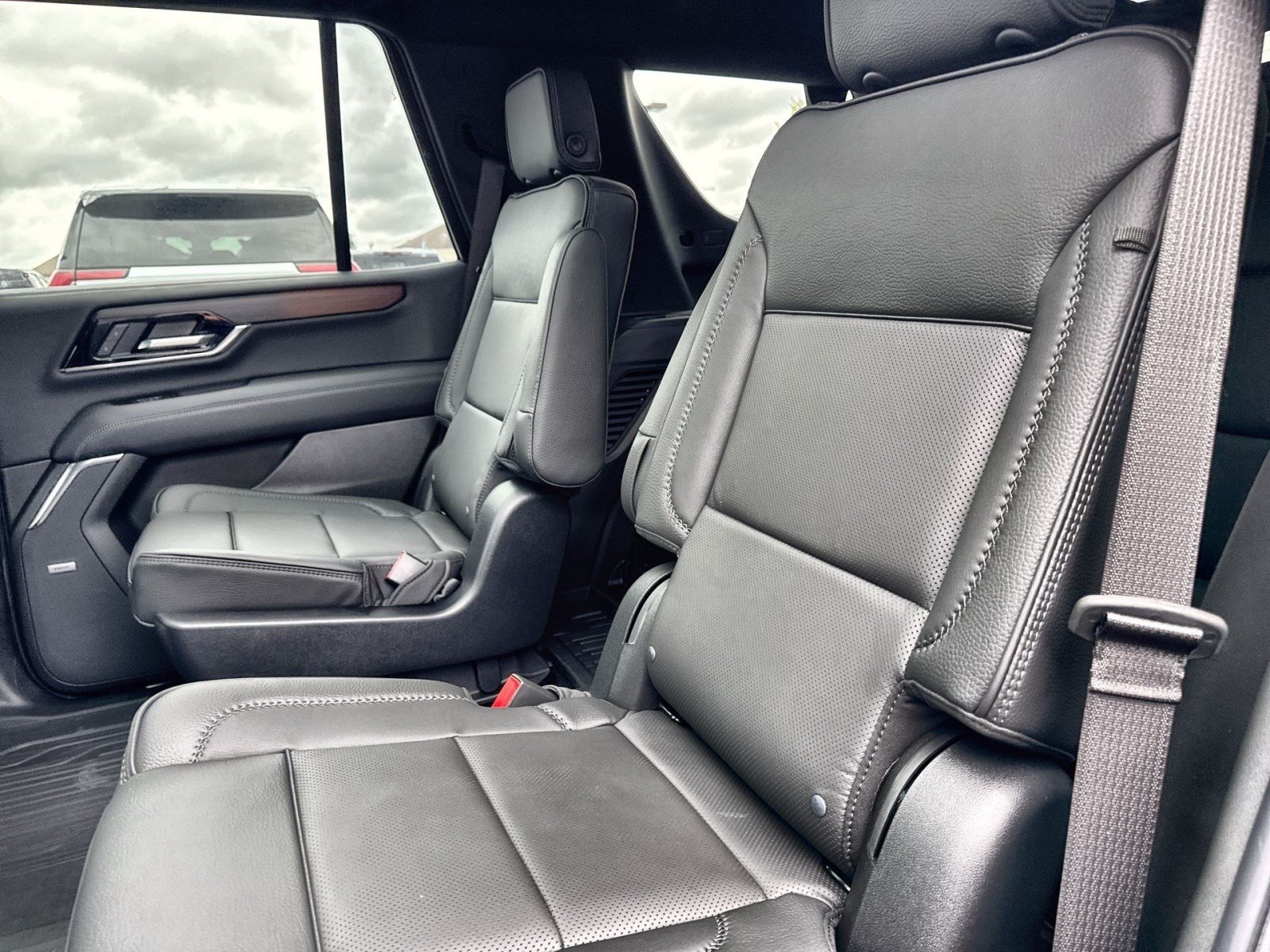 New 2026 GMC Yukon Denali w/ Denali Reserve Package AWD/4WD image 21