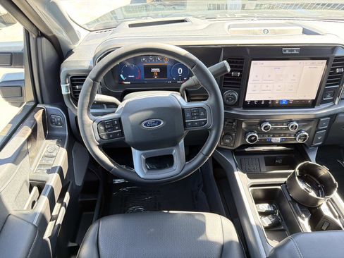 Used 2026 Ford F250 Lariat w/ Black Appearance Package image 11