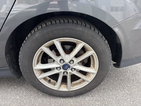 Used 2017 Ford Focus SE image 20