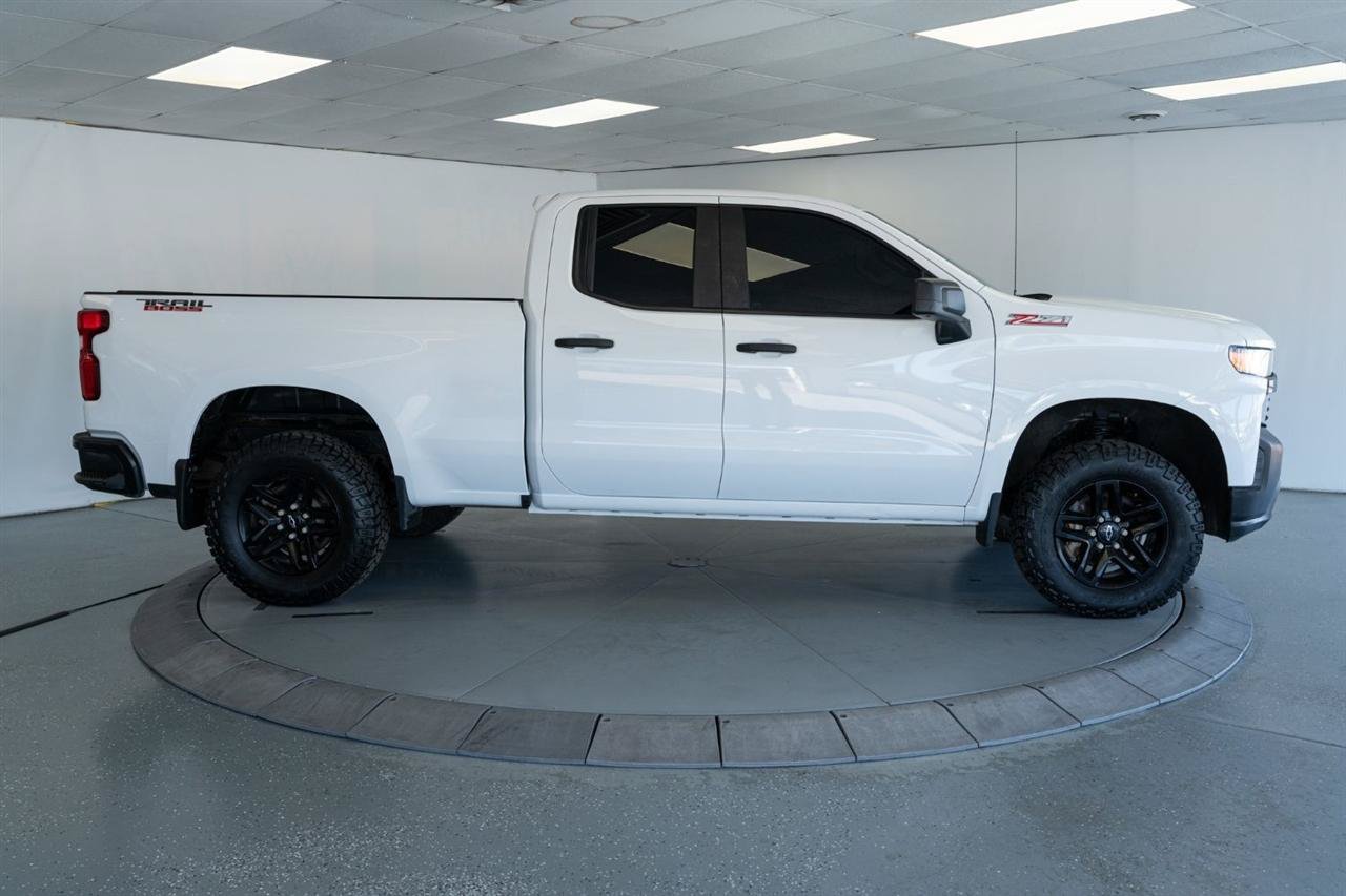 Used 2019 Chevrolet Silverado 1500 Custom Trail Boss w/ Custom Convenience Package AWD/4WD image 8