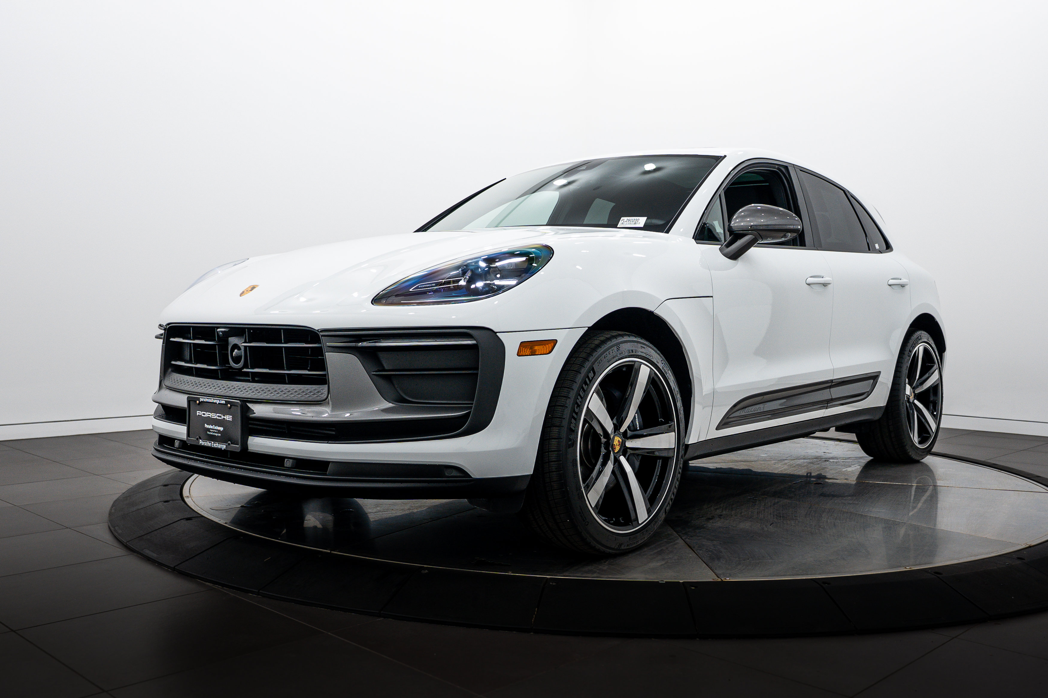 Certified 2026 Porsche Macan Turbo AWD/4WD image 1