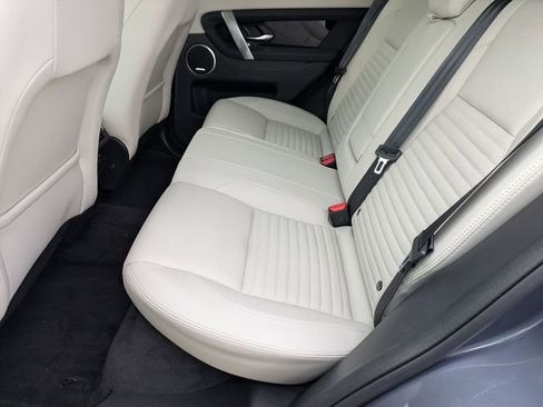 Used 2025 Land Rover Discovery Sport S image 15